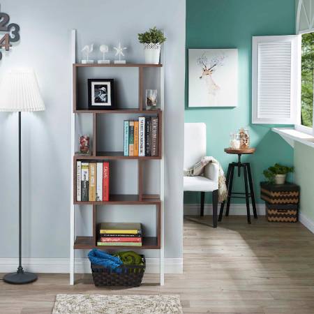 Четыре отсека.